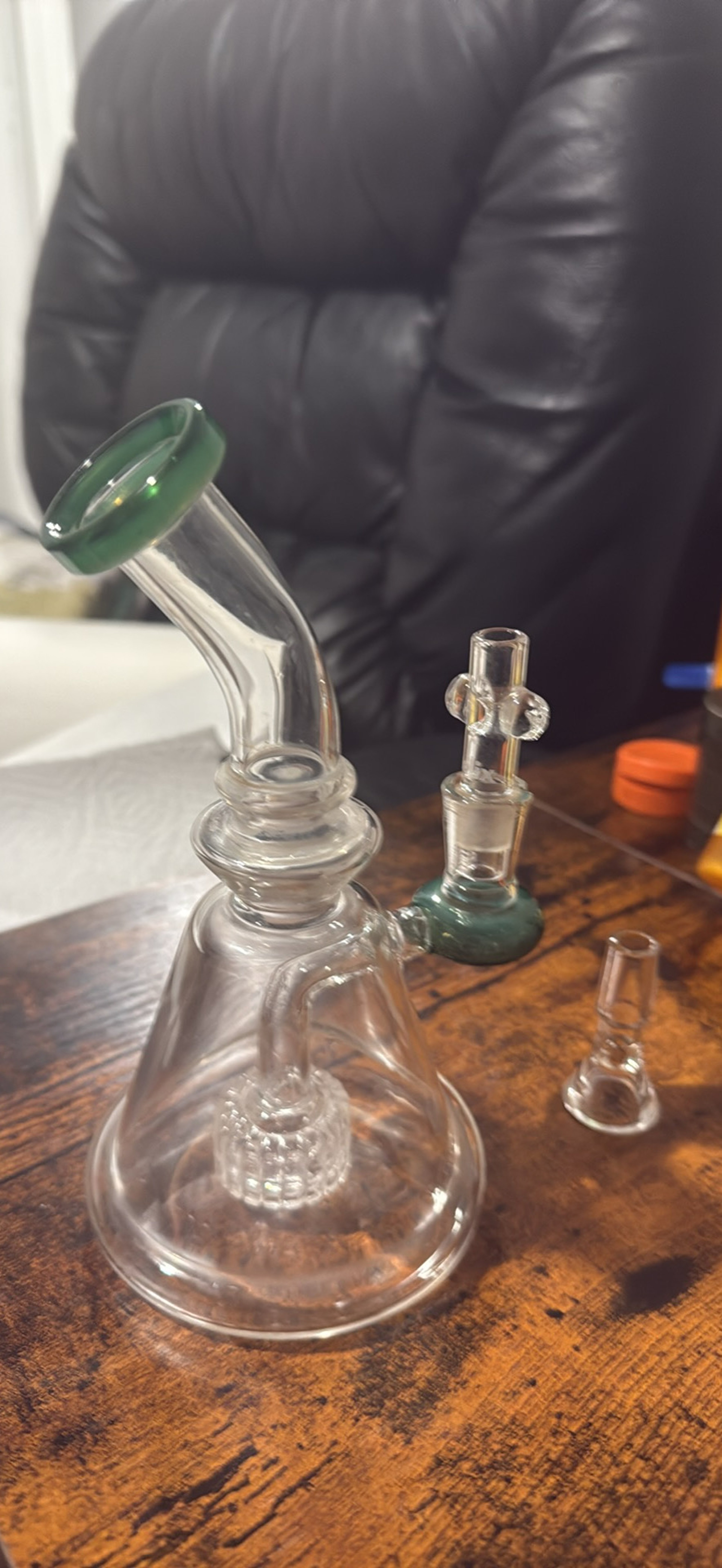 Preview pic of Percolator tobacco water pipe with two attachments