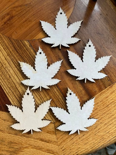 Preview pic of Wooden Pot Leaf