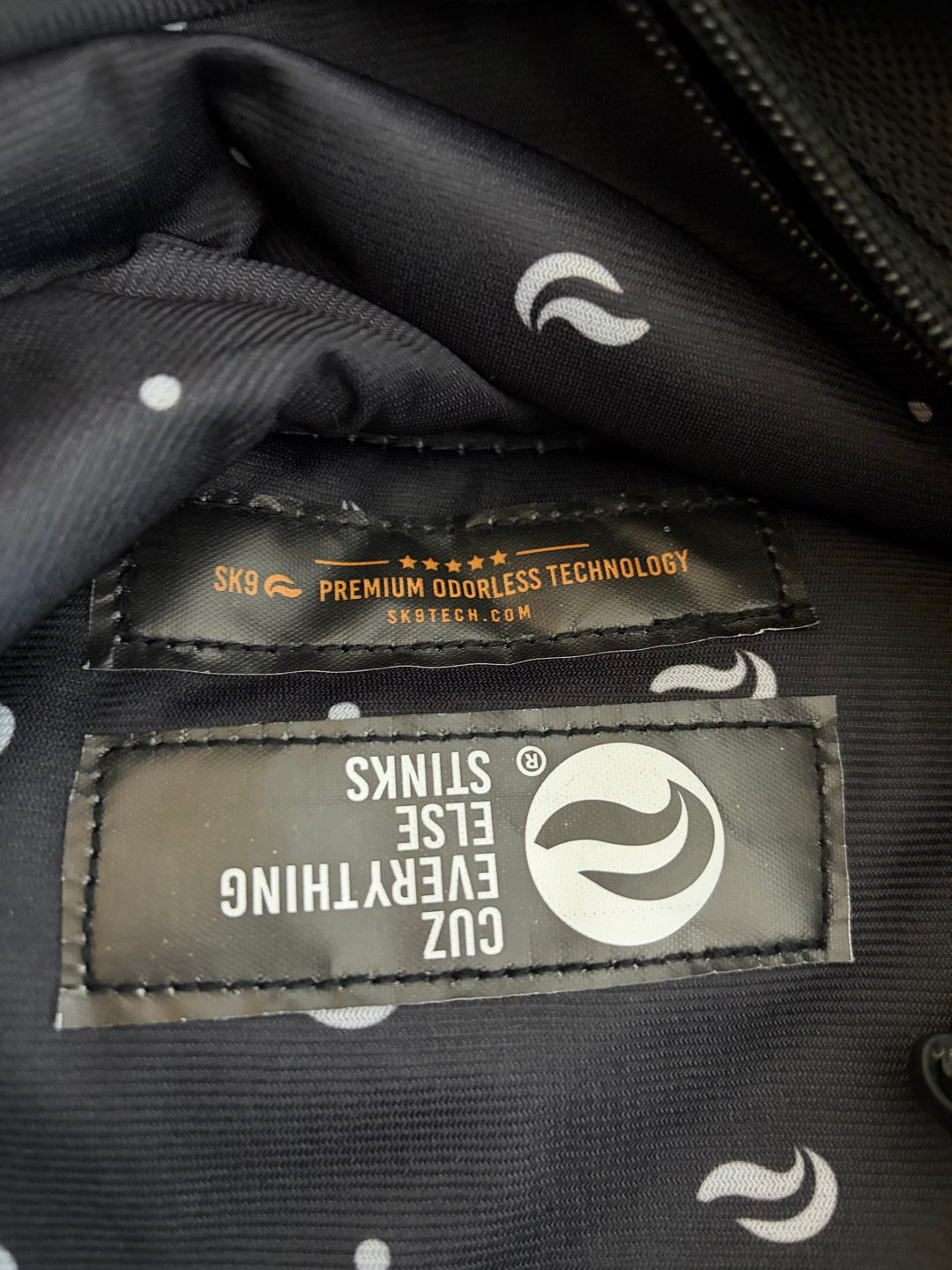 Preview pic of Skunk Backpack Rogue - Smell Proof - Weather Resistant - Lockable