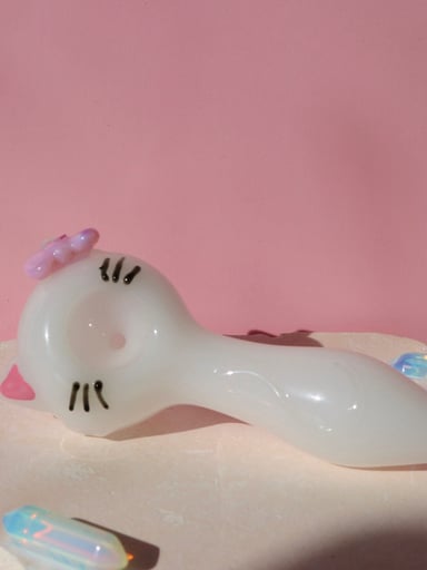 Preview pic of Hello kitty pipe