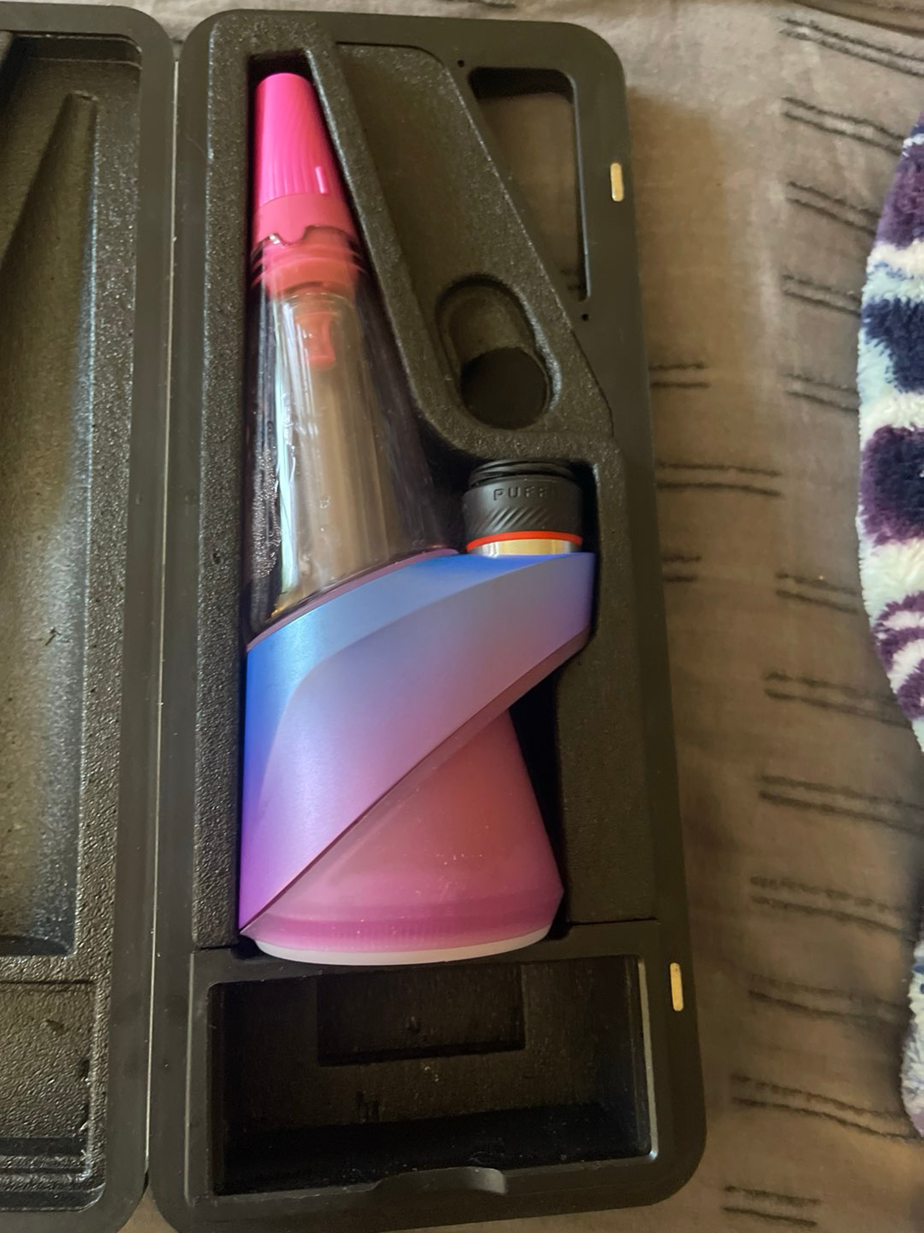 Preview pic of Puffco  peak pro