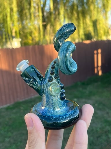 Preview pic of Smokey mountain glass mini tentecal