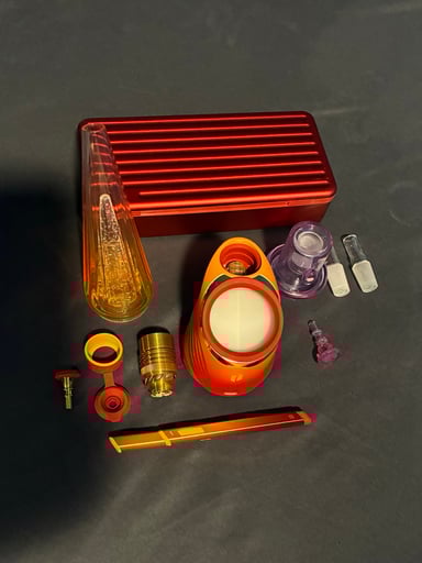 Preview pic of Puffco Peak Pro 3DXL Daybreak w/ accessories