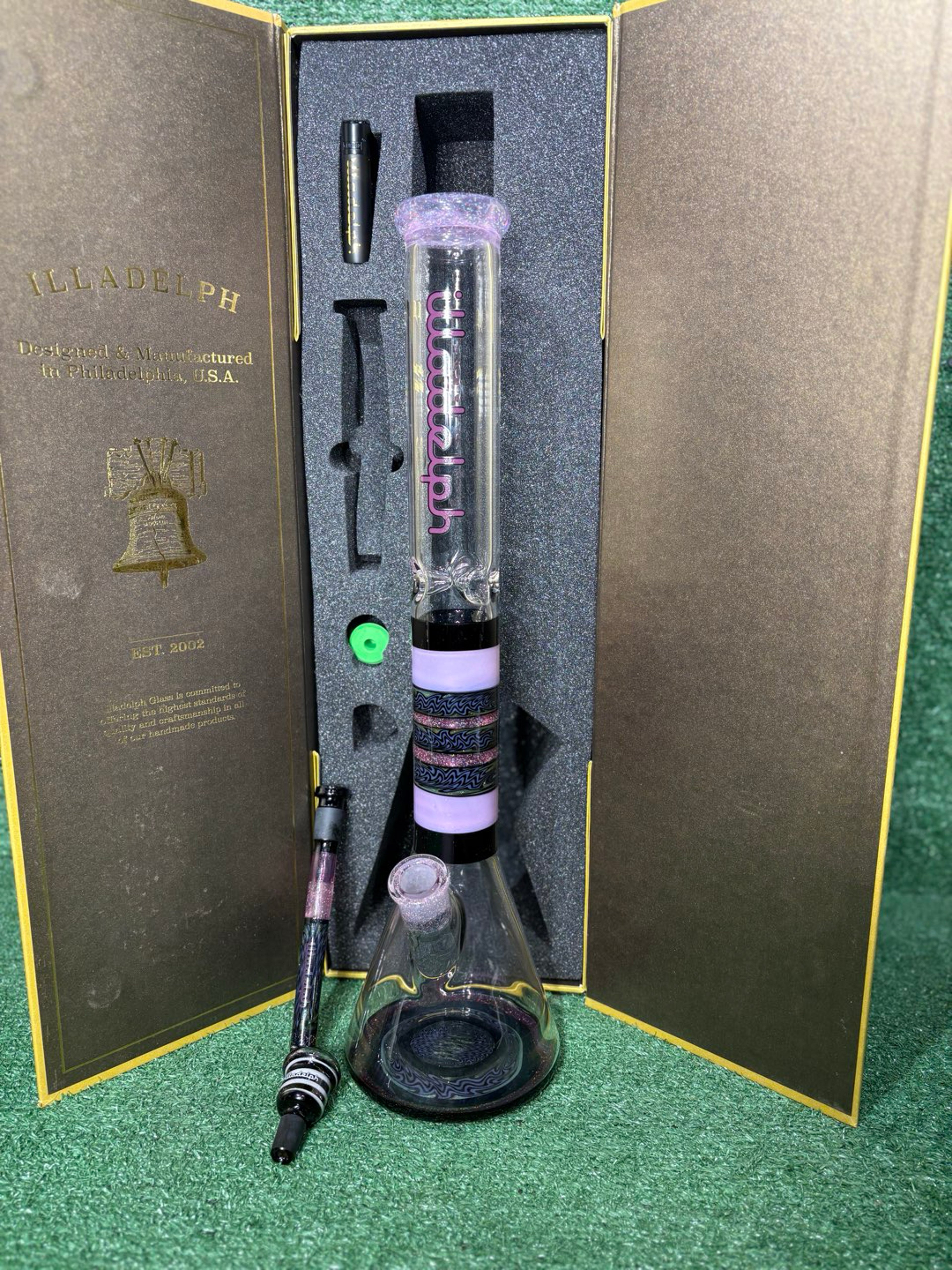 Preview pic of Illadelph purple and black worked Beamer!