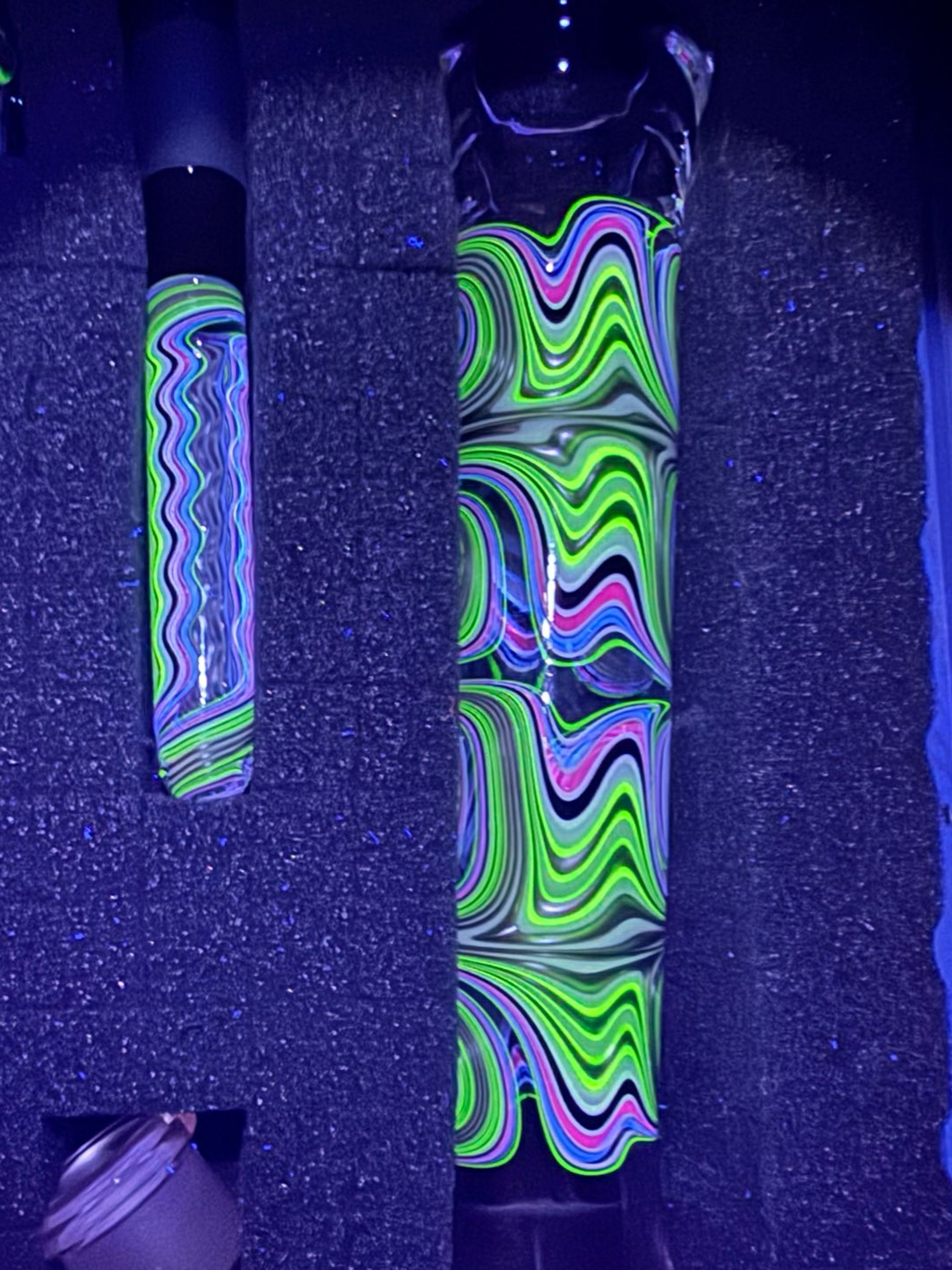 Preview pic of 🤯RARE NEW 1/1 WORKED ELECTRUM MULTI UV EXTRA-THICK GLASS BAKER-BEAKER / WORKED ACC🤯 🧼