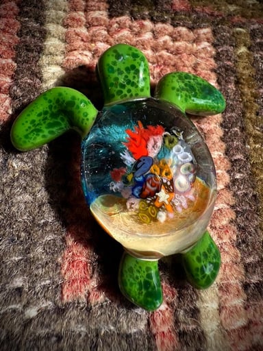 Preview pic of Kennaroo Turtle Reef Pendant-2024