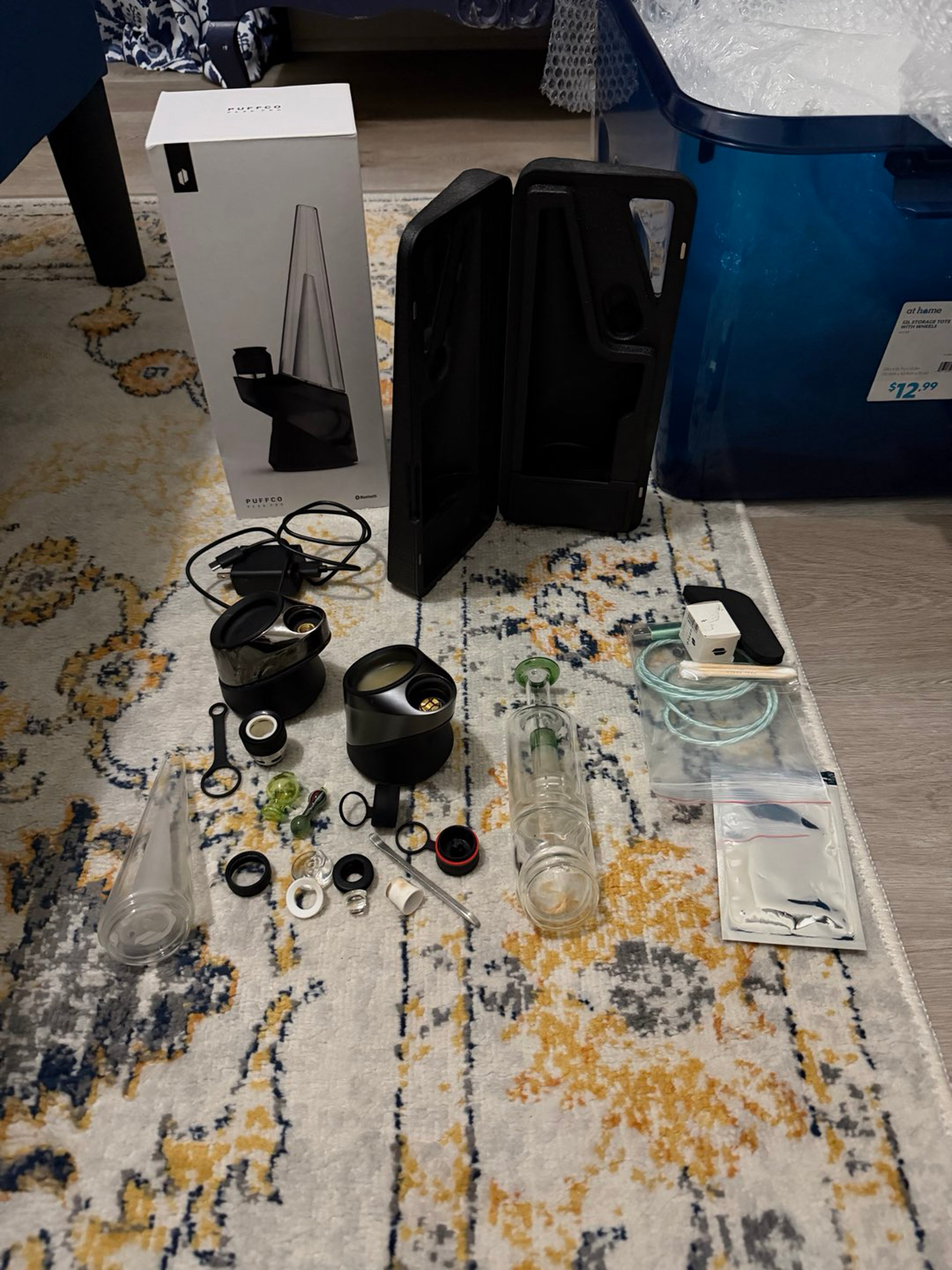 Puffco pro and peak of bundle image 0