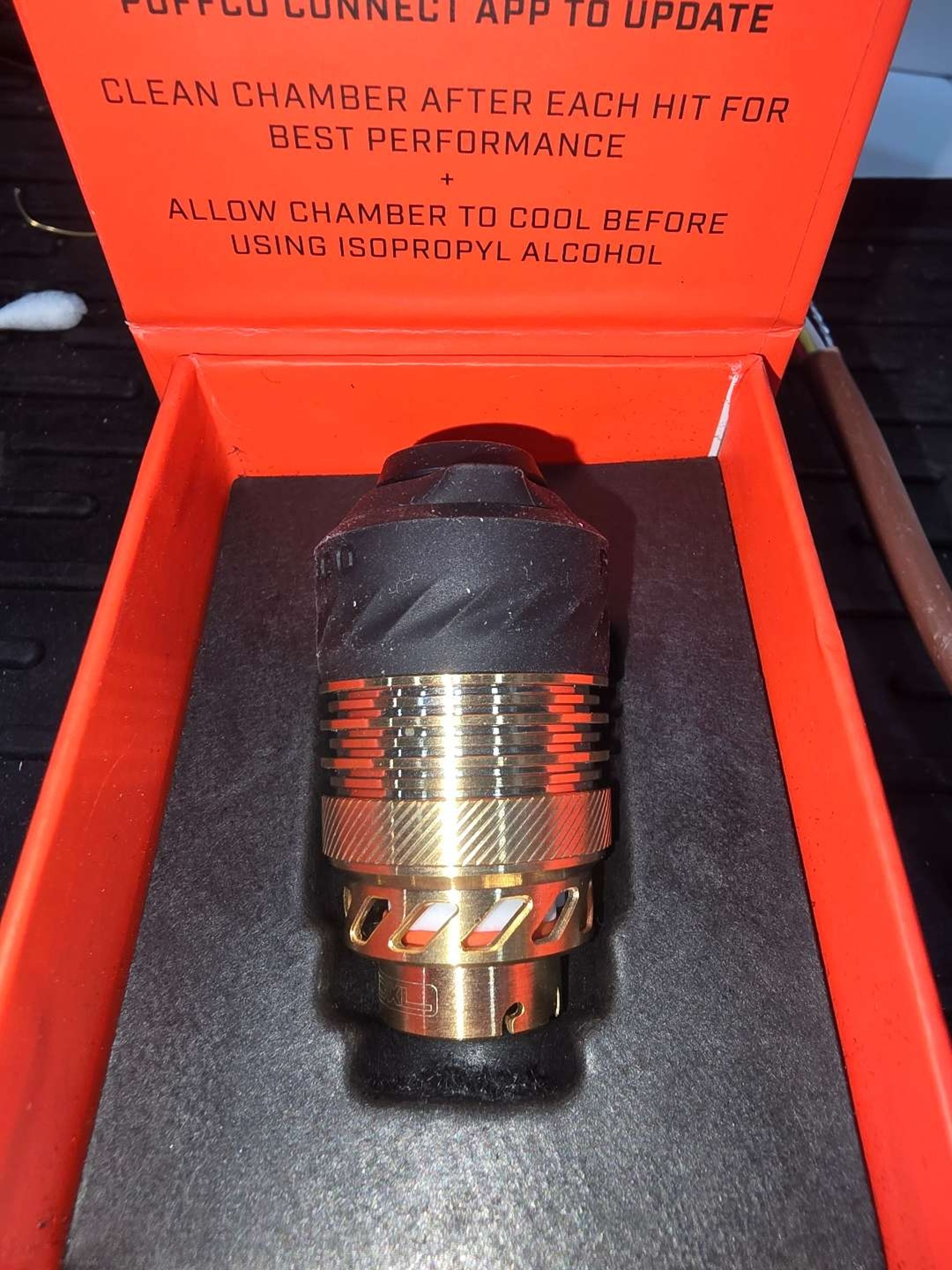 Preview pic of 24k gold puffco 3dxl