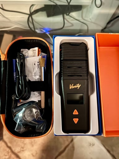 Preview pic of Storz and Bickel Venty Vaporizer Excellent Condition Lightly Used