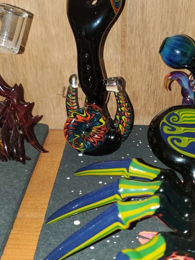 Preview pic of Buck Glass Standing Sherlock