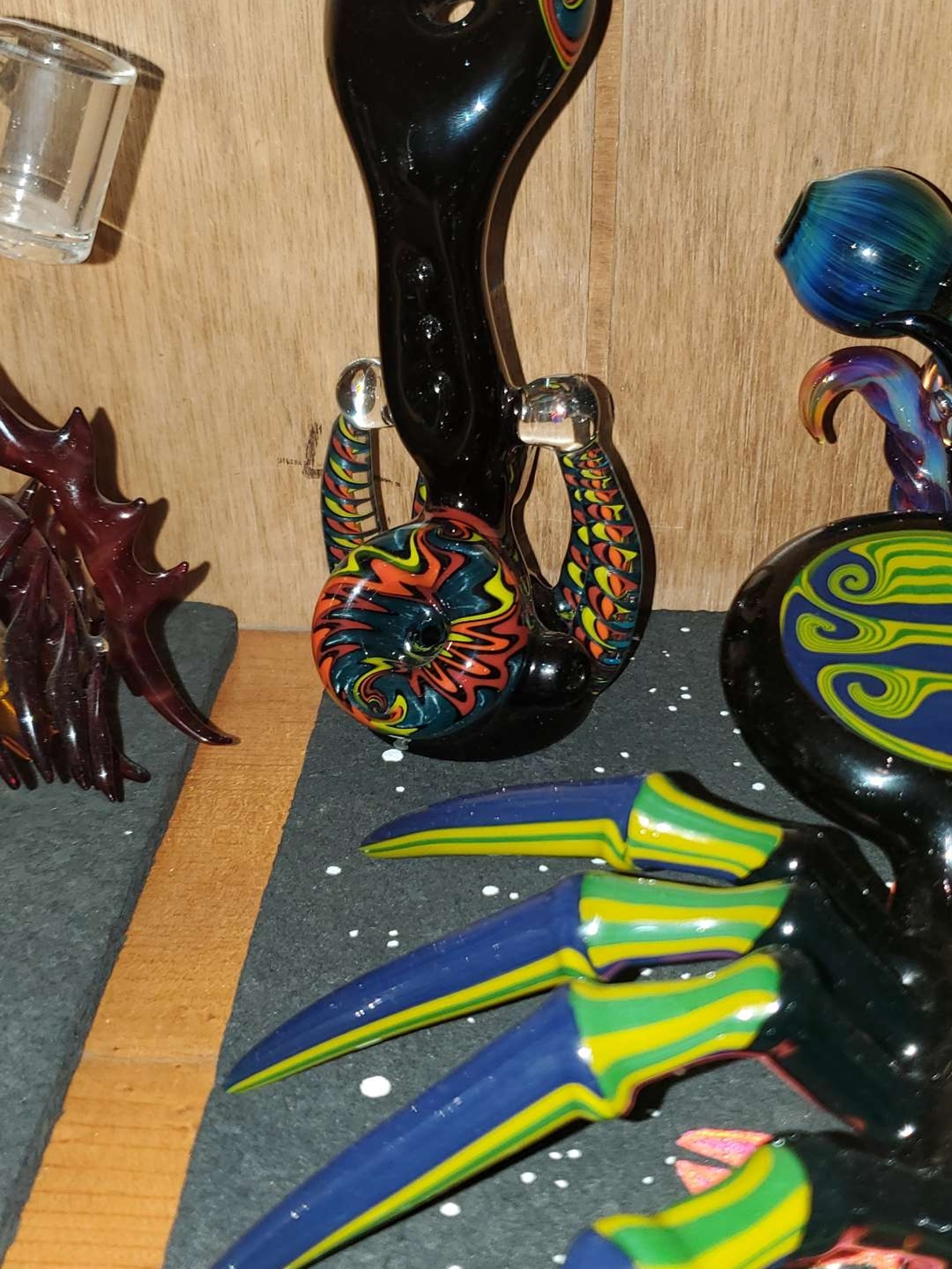 Preview pic of Buck Glass Standing Sherlock