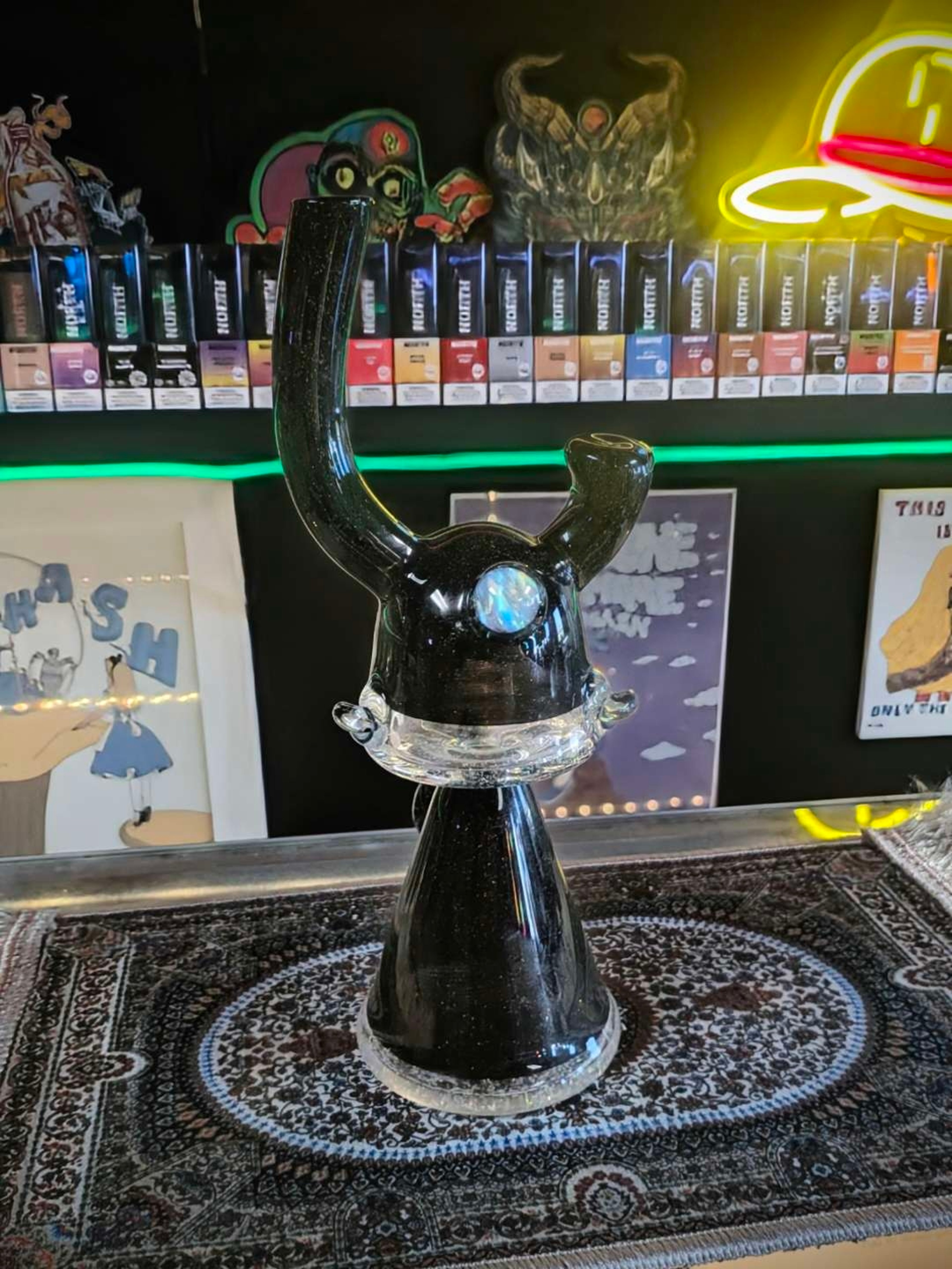 Preview pic of Lurk Jammer UV eye milli and a 10 mm opal third eye