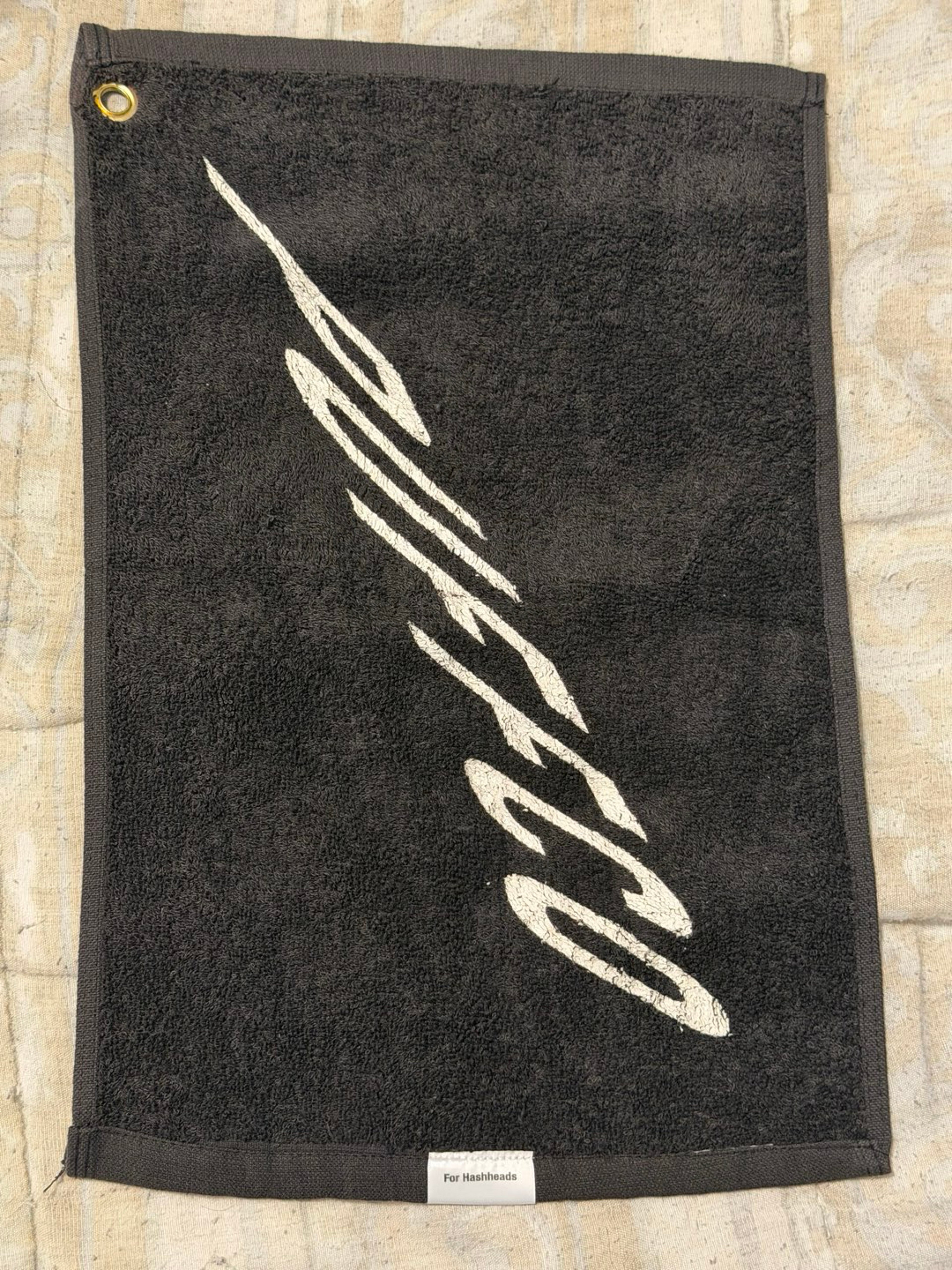 Preview pic of Puffco Sweatsy Towel