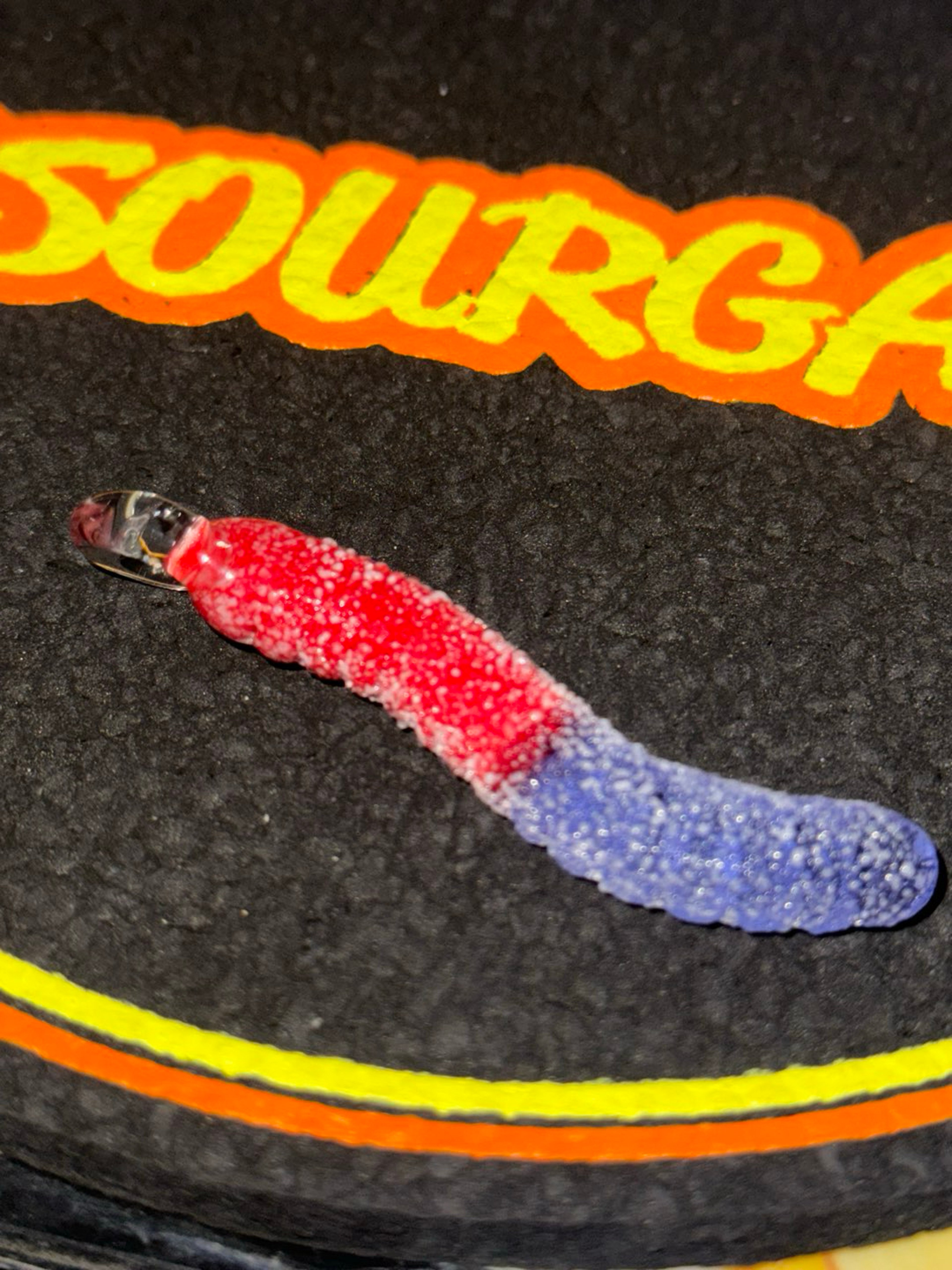 Preview pic of Emperial glass worm pendant