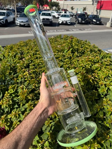 Preview pic of RB 21” tube 3 percs 1 splash guard 6.5” wide base green