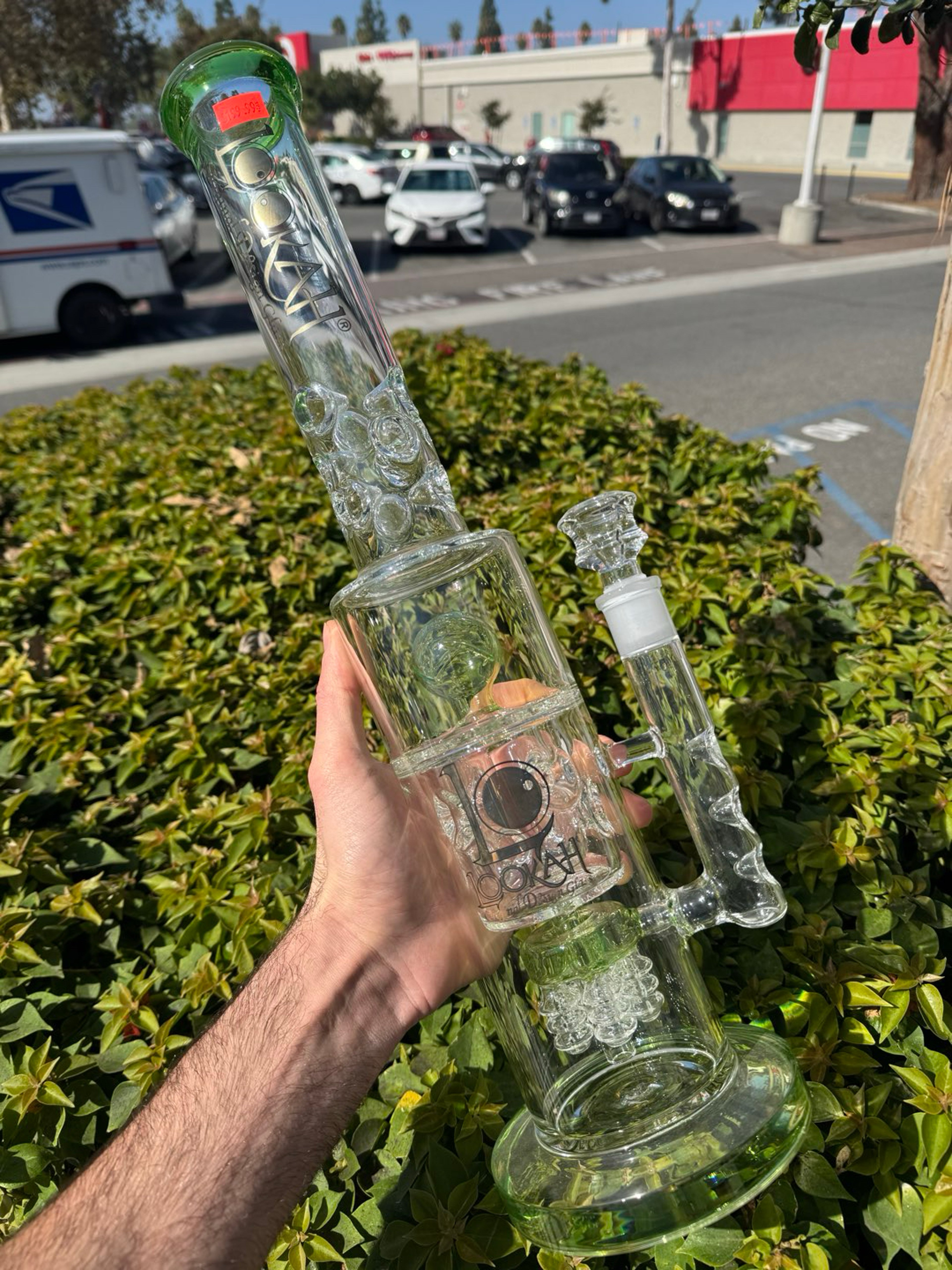 Preview pic of Lookah 20” tube 2 percs 1 splash guard green