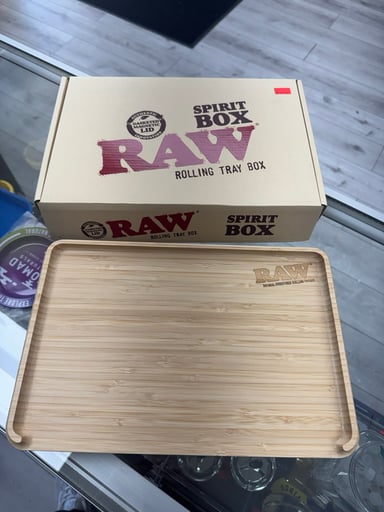 Preview pic of Raw spirit box and rolling tray