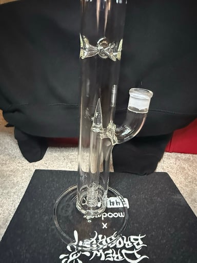 Preview pic of Greek Glass fixed 360 straight tube