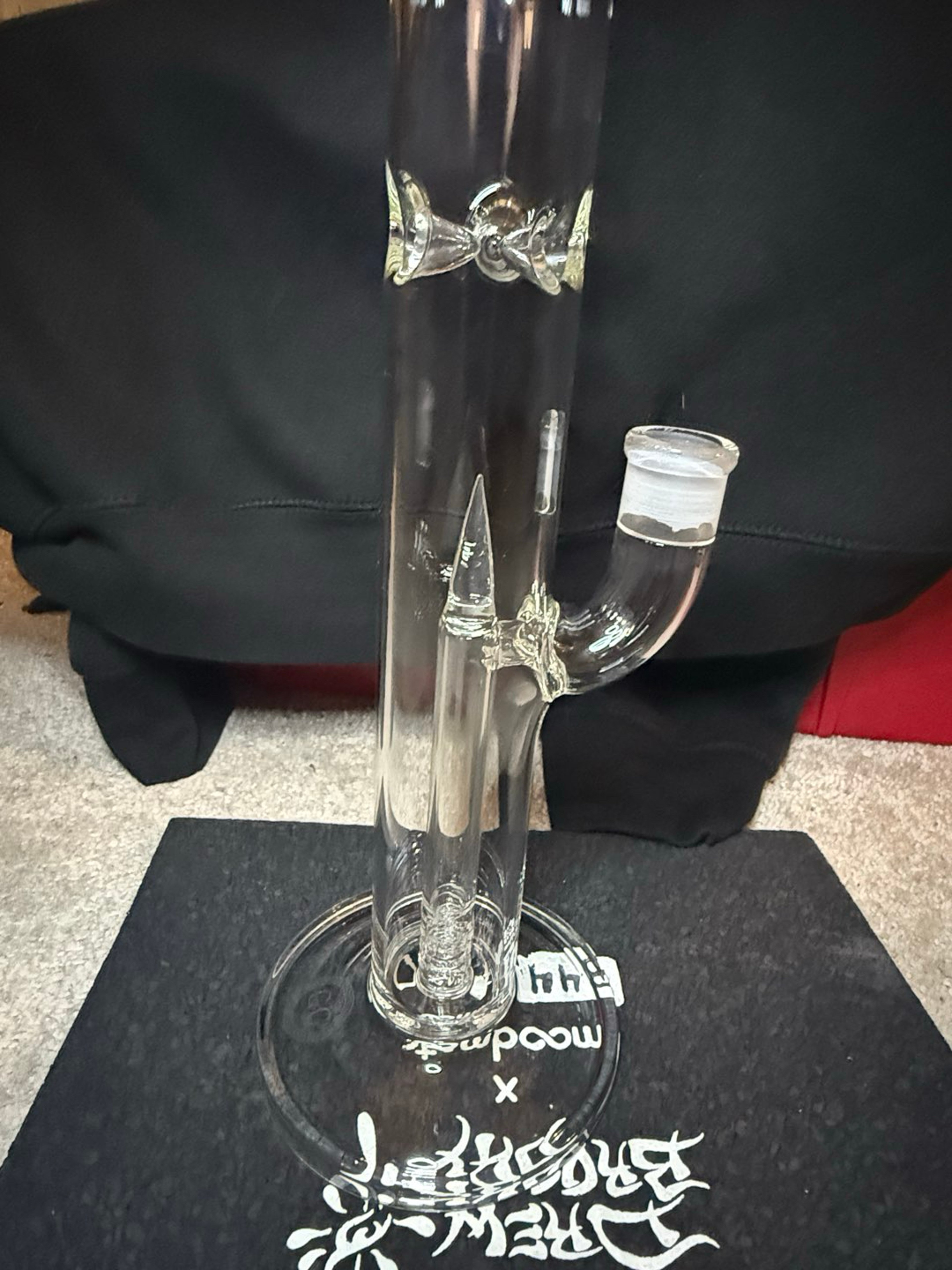 Preview pic of Greek Glass fixed 360 straight tube