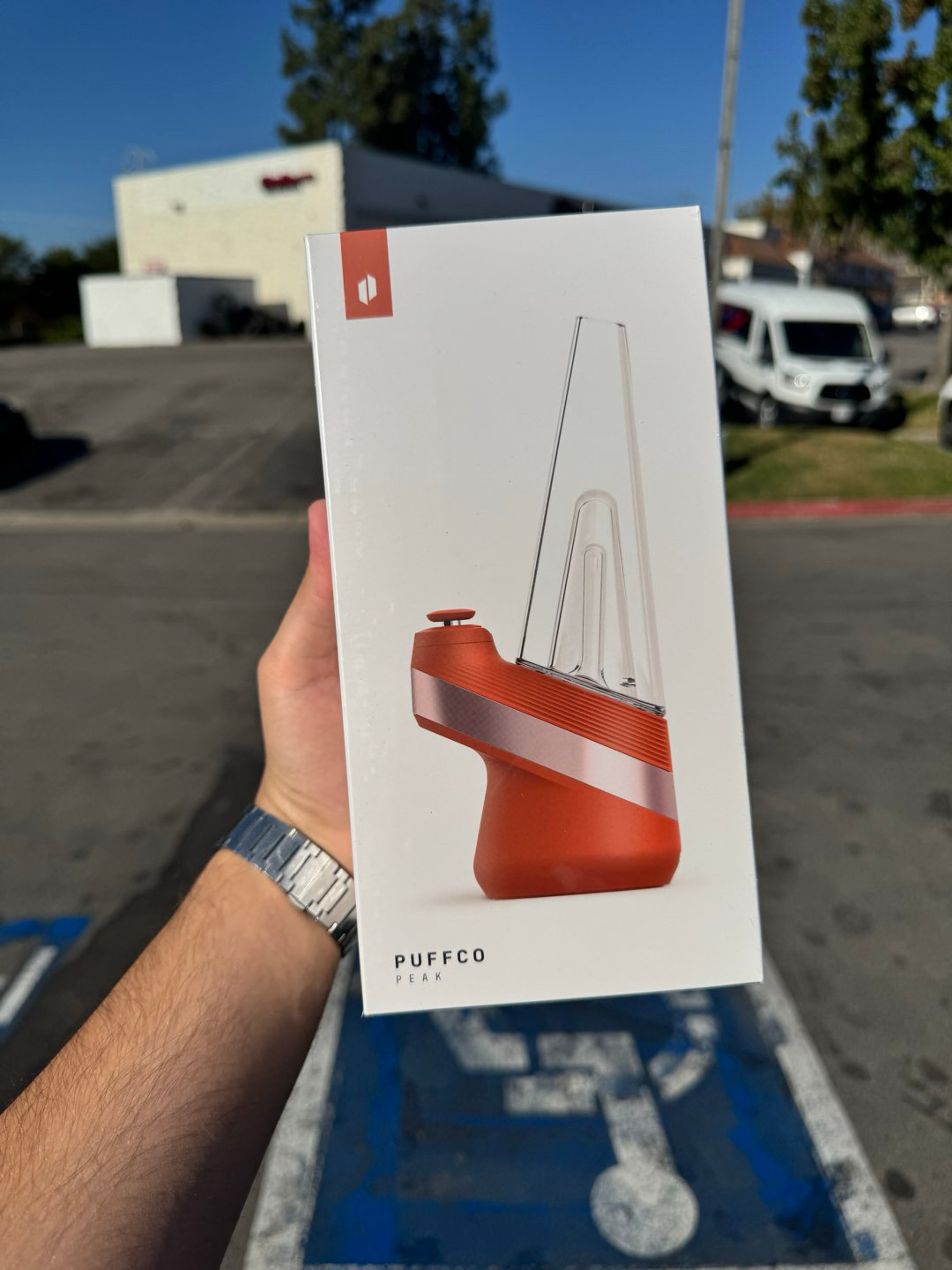 Preview pic of Puffco peak V2 canyon