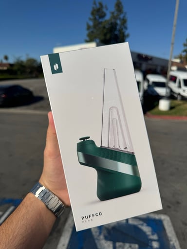 Preview pic of Puffco Peak V2 Vine