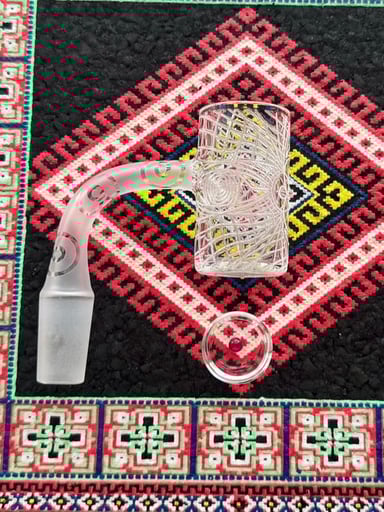 Preview pic of Eternal Quartz Engraved 25mm Banger with Ill Glass Insert and Terp Pearl *Like New*