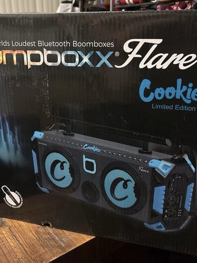 Preview pic of Cookies Bumpboxx Flare 8 Speaker
