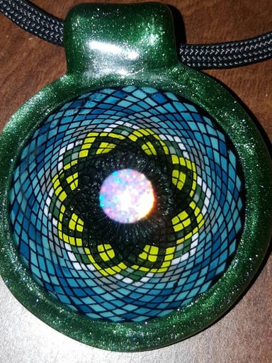 Preview pic of John Williams Glass 2014 Filla pendant