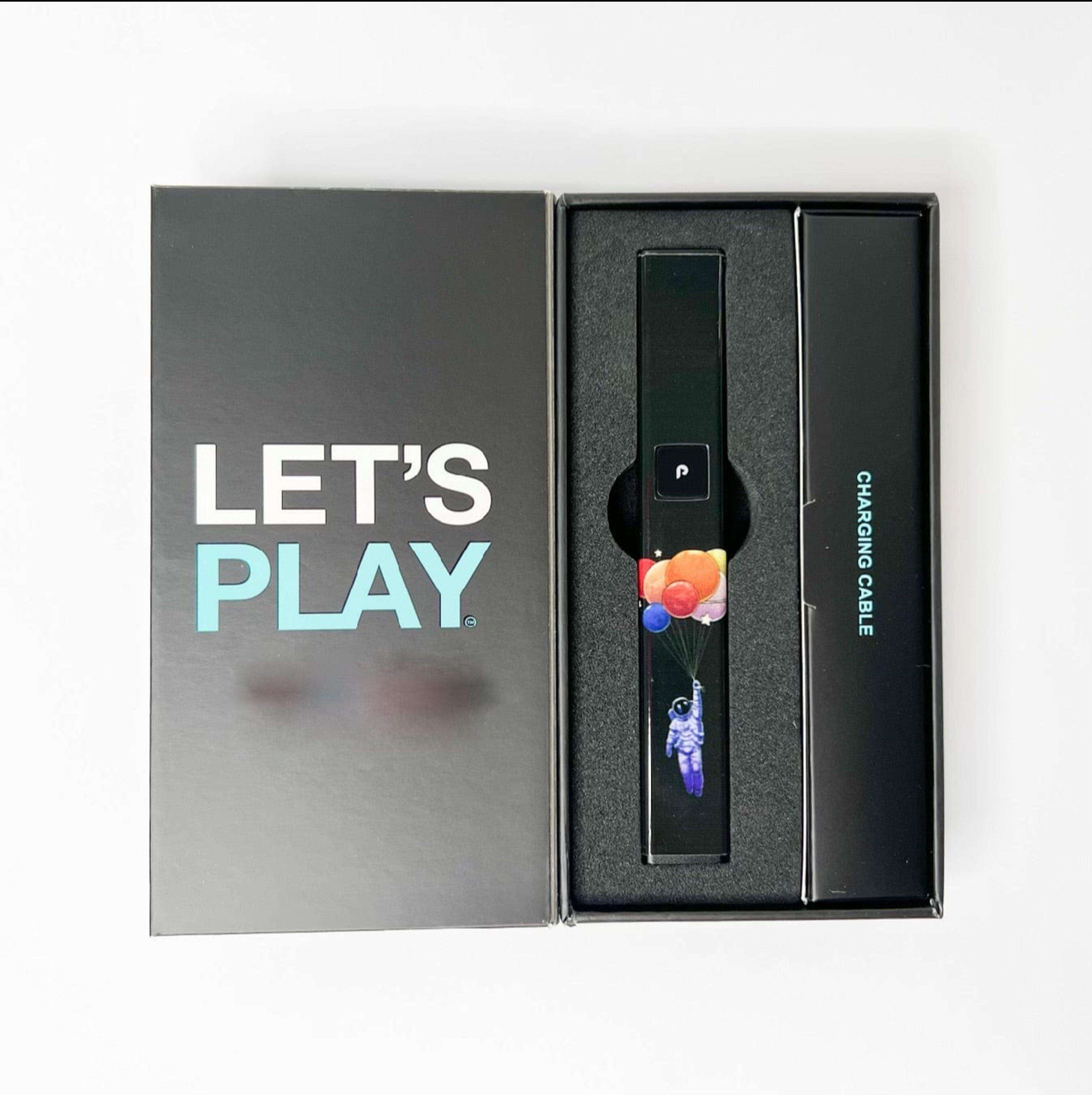 Preview pic of Plugplay Balloon Astronaut Battery USB-C