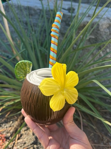 Preview pic of Coconut drink