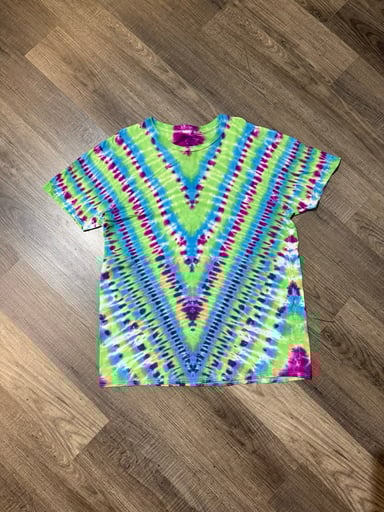 Preview pic of Handmade Tie Dye XL