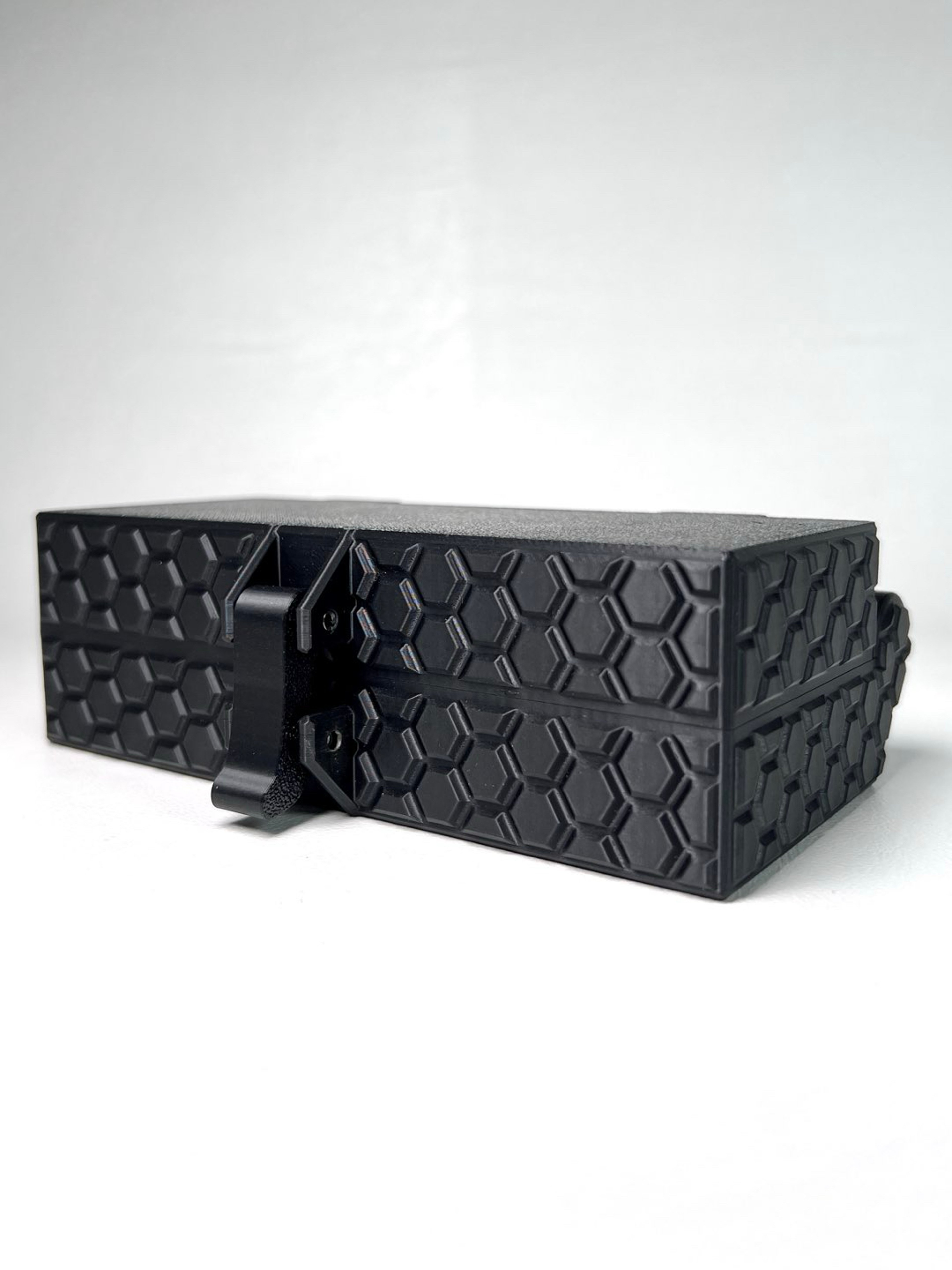 Preview pic of Puck Protector by Smoke In Style