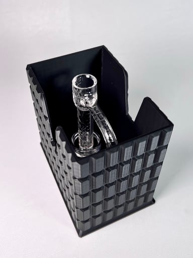 Preview pic of Emerald Sentinel Guarded Banger Holder