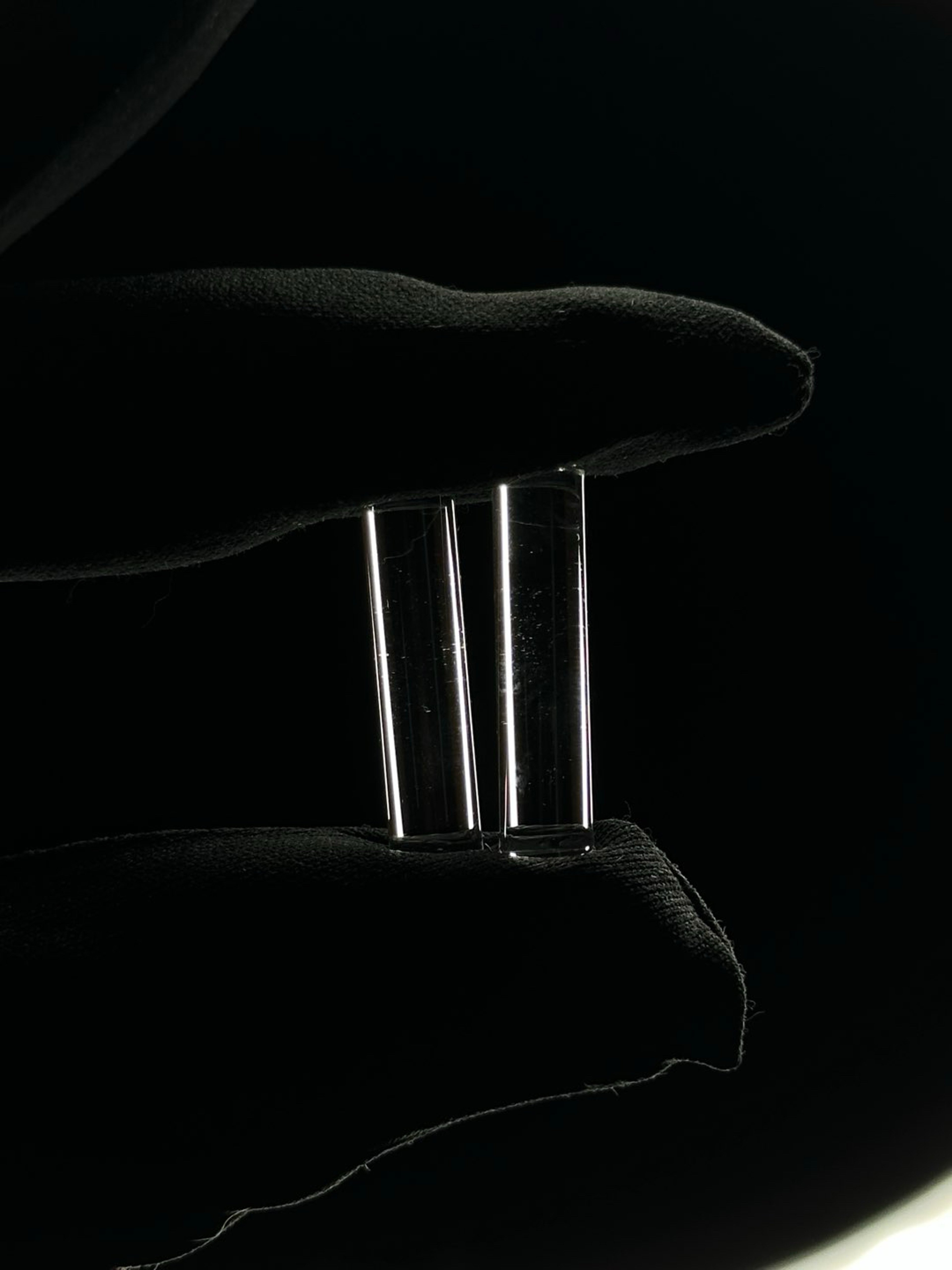 Preview pic of Small Solid Quartz Pillar 2 pack