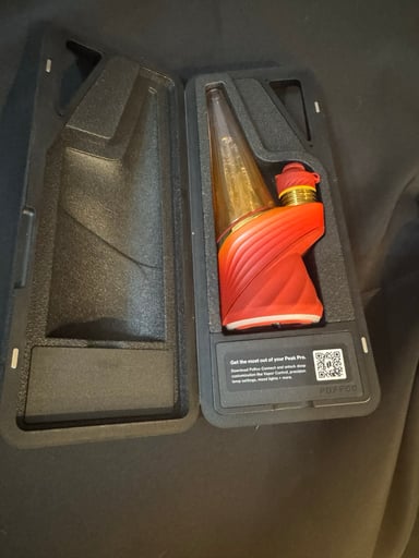 Preview pic of Puffco Peak Pro Daybreak with 3DXL Gold atomizer