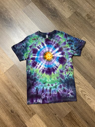 Preview pic of Tie dye size medium