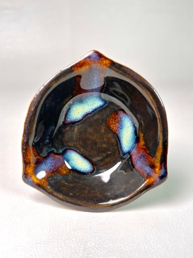 Preview pic of Gilded Mirage - Stoneware Ashtray ‘Oracle’