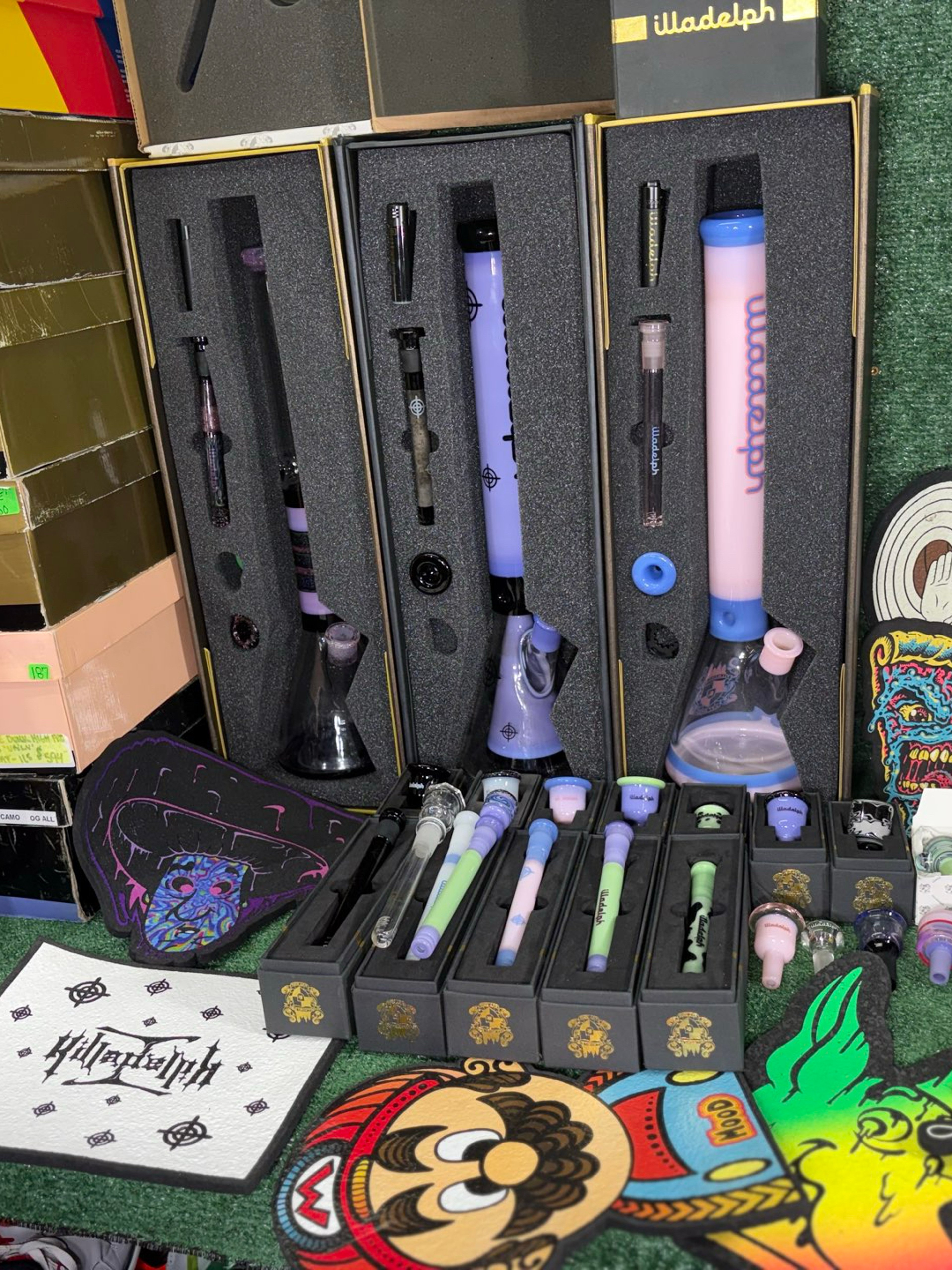 Preview pic of Complete illadelph collection . EVERYRHING SEEN IN EVERY PIC ! Yes , everything!!