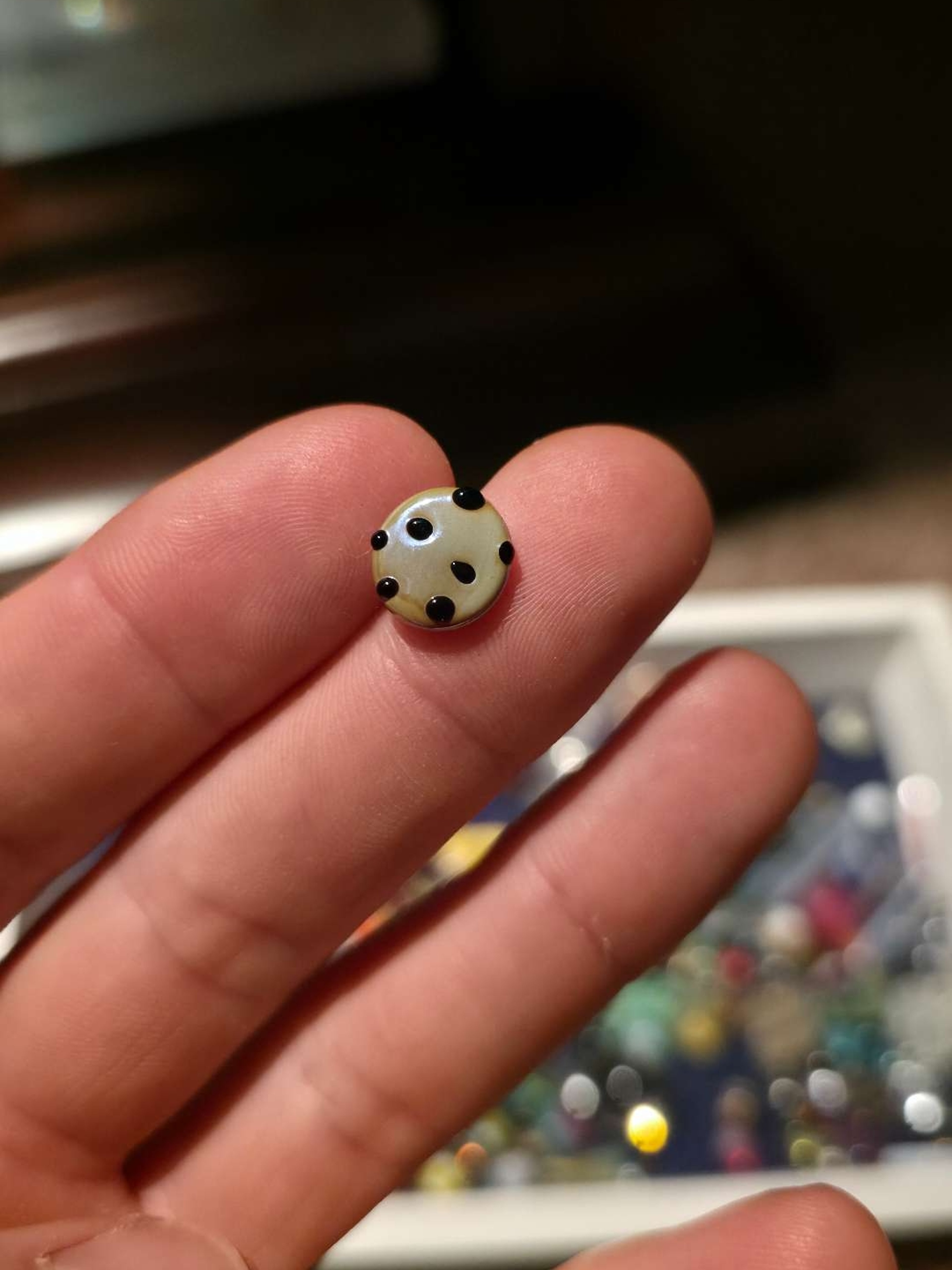 Preview pic of Rmorrison glass pearl