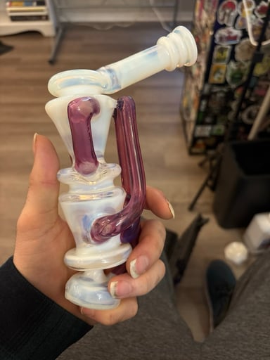 Preview pic of Kyru glass