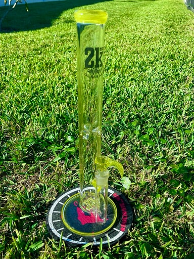 Preview pic of 2K Glass Art / 18mm Dual inline Percs - With Yellow Acents