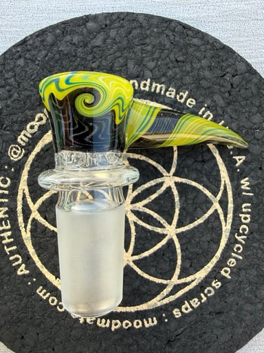 Preview pic of Mike Fro 18mm 4 Hole