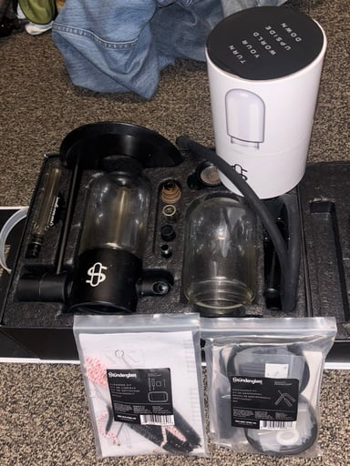 Preview pic of Stündenglass- Gravity Bong + extras