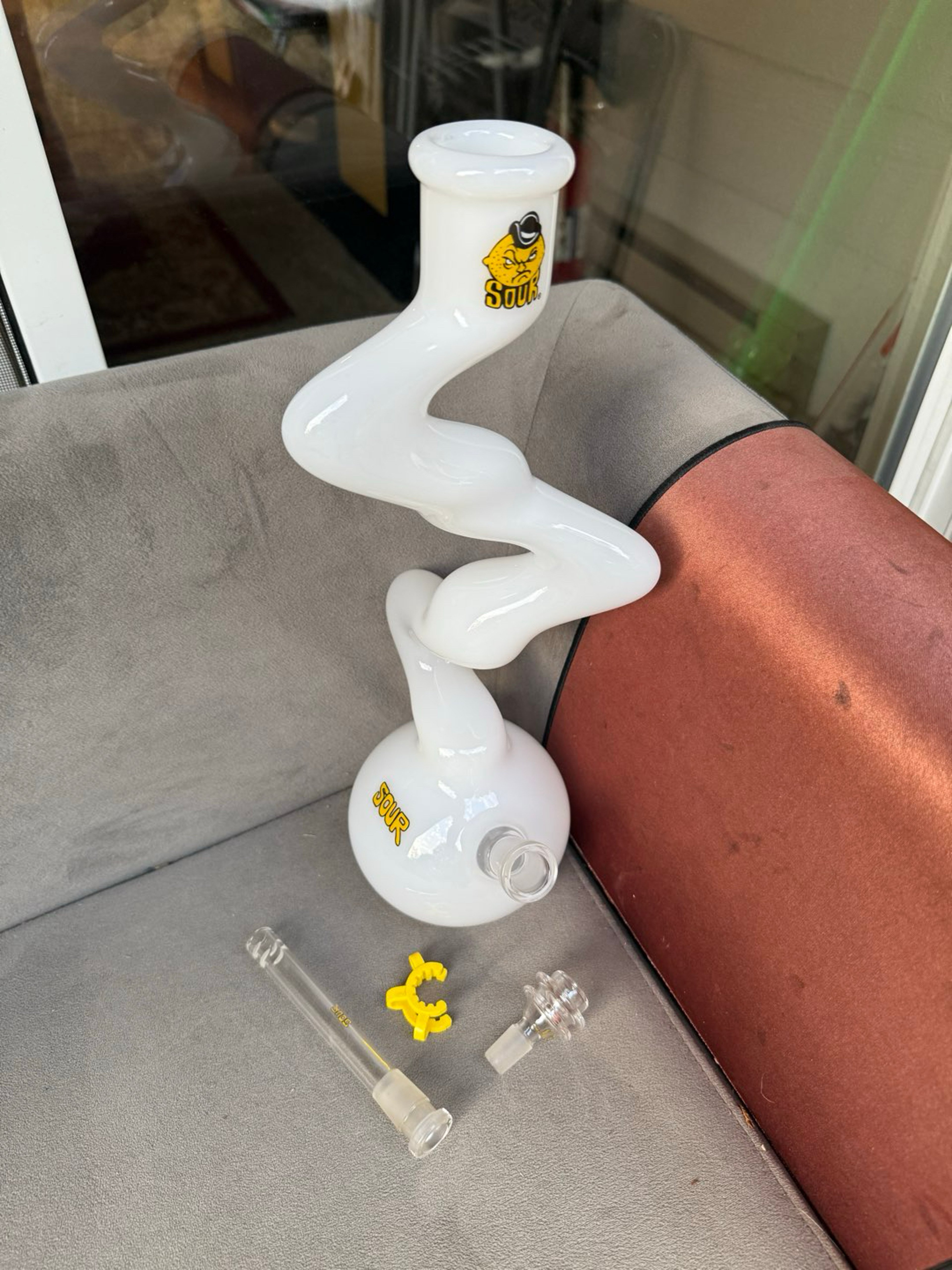 Preview pic of Sour 2 kink “beaker”