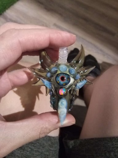 Preview pic of BeehiveHeadies Dragon third eye UV pendant