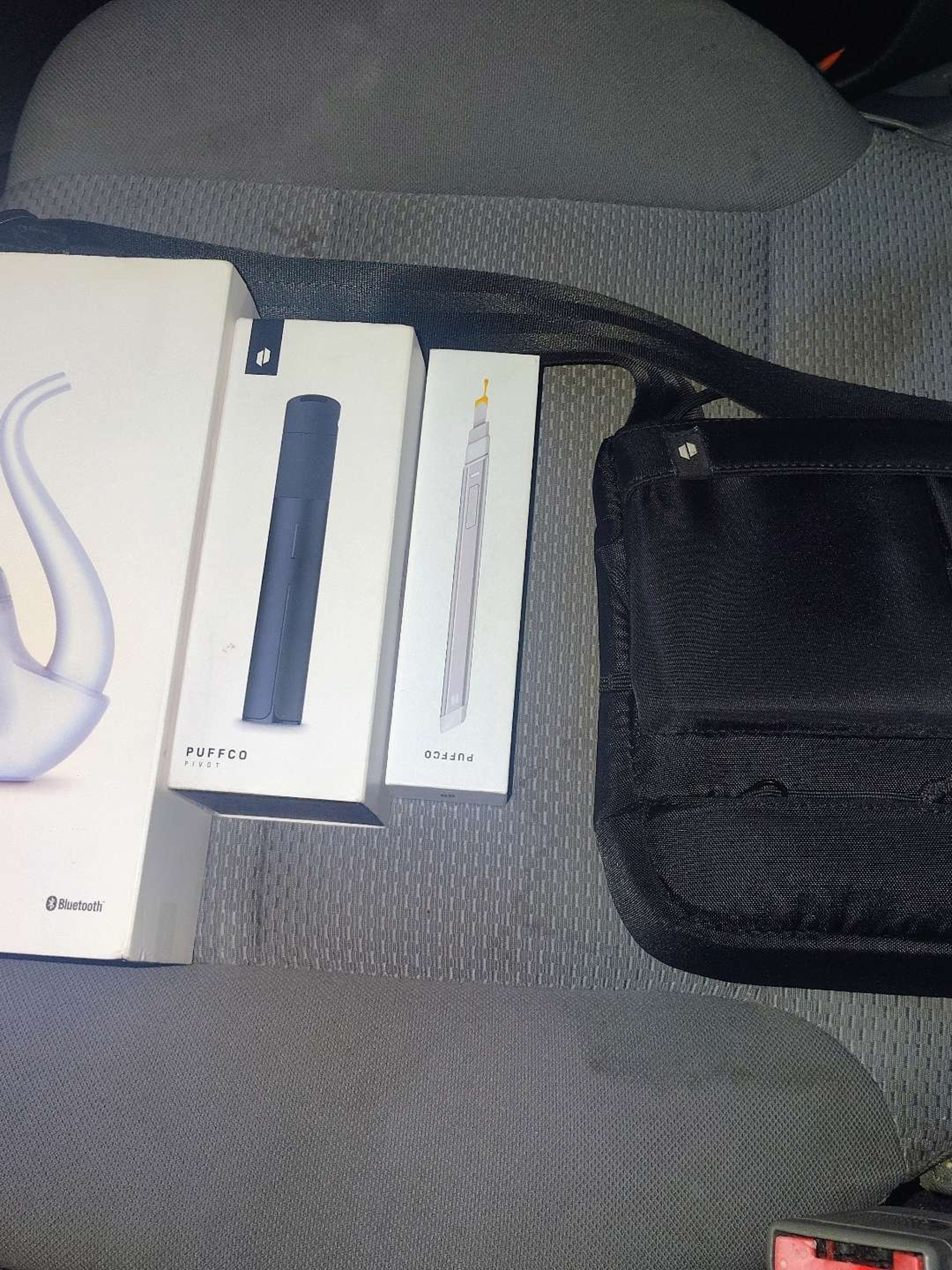 Puffco new proxy,pivot,hot knife,and device bag image 0