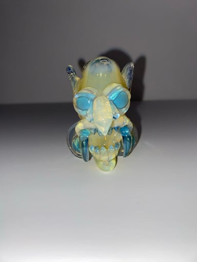 Preview pic of Chasesglass Honeysnatcher pendant