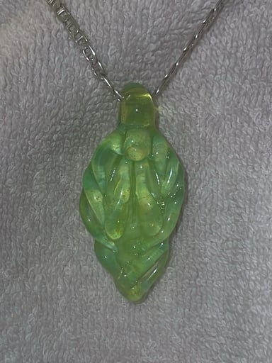 Preview pic of UV Pvssy Pendant by DrakenGlass