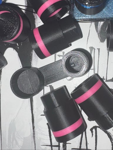 Preview pic of 3D Printed Puffco Pivot Adapter - Now with silicone tubing