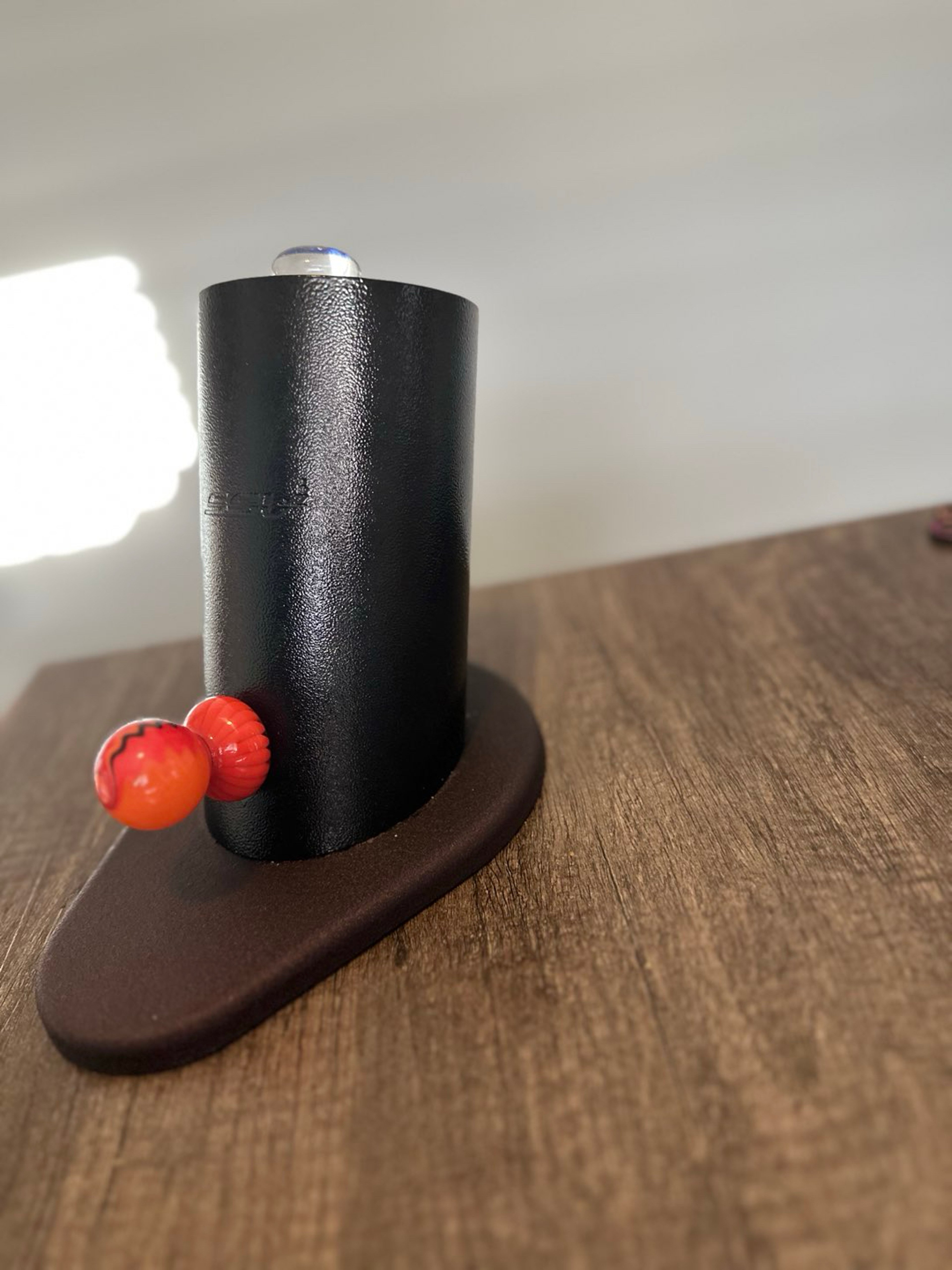 Silver Surfer Vaporizer for both flower & concentrates image 0